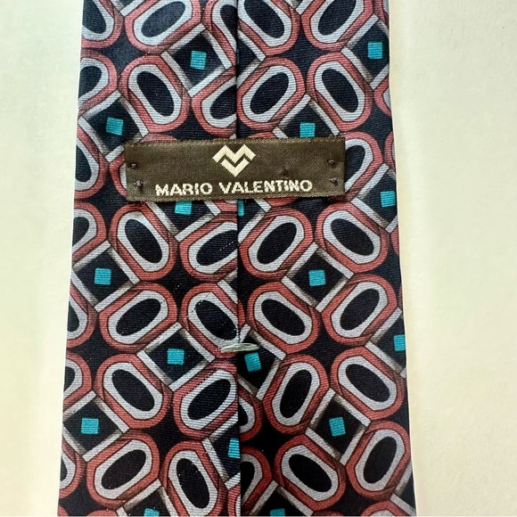 Vintage Valentino Italian Silk Classic Geometric Patterned Tie, by Mario 3.75” - Picture 3 of 7